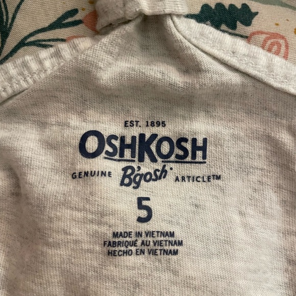 OshKosh sequence top size 5 - Picture 4 of 4